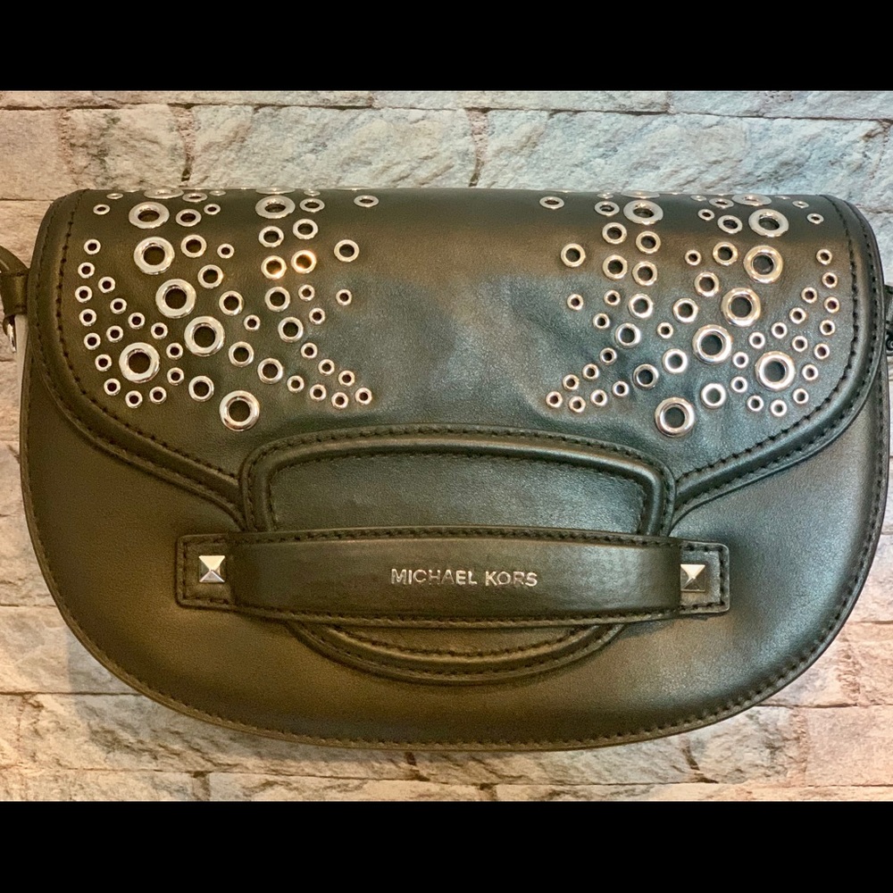 BRAND NEW GROMMETED MICHAEL KORS MEDIUM SATCHEL